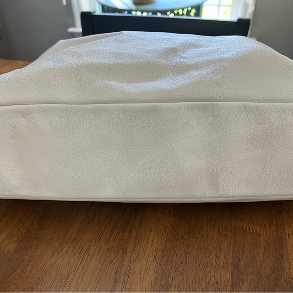 Michael Kors Handbag - Picture 8 of 16